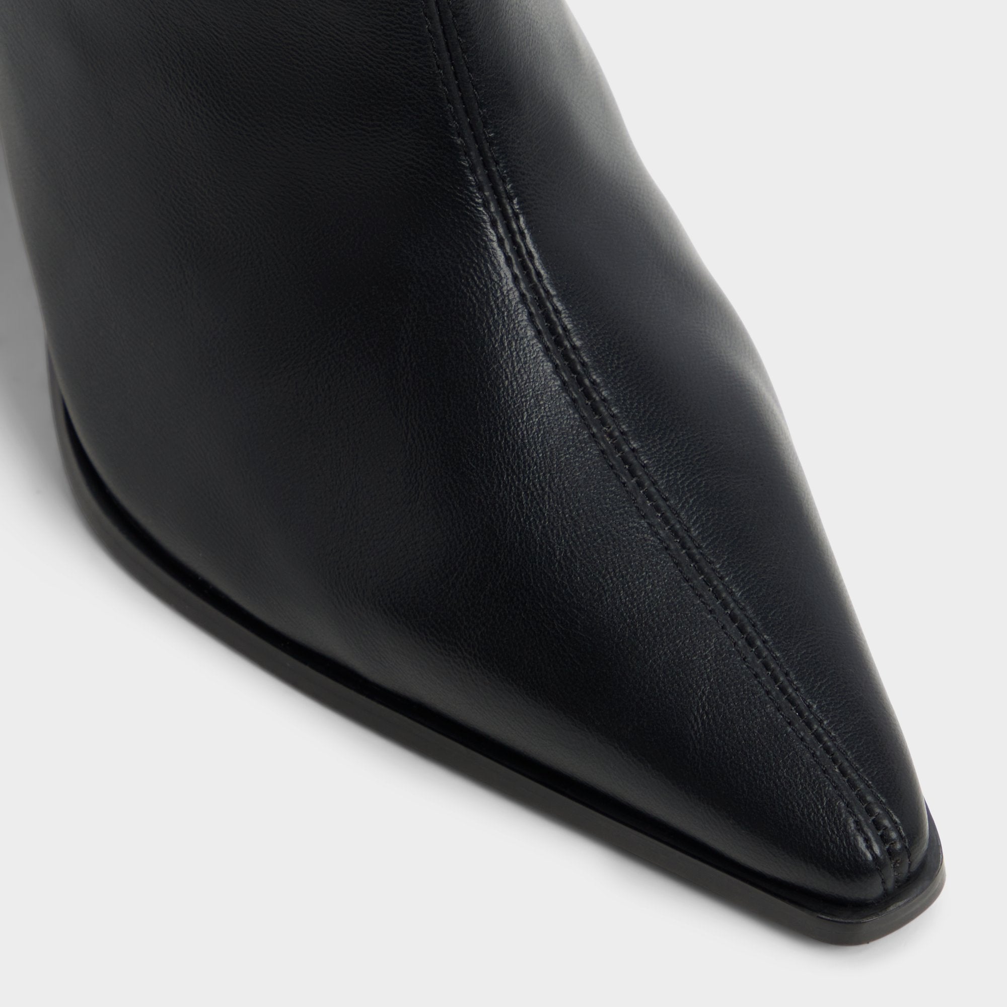 Aldo | Figgy in Black - Ankle boot, Block heel