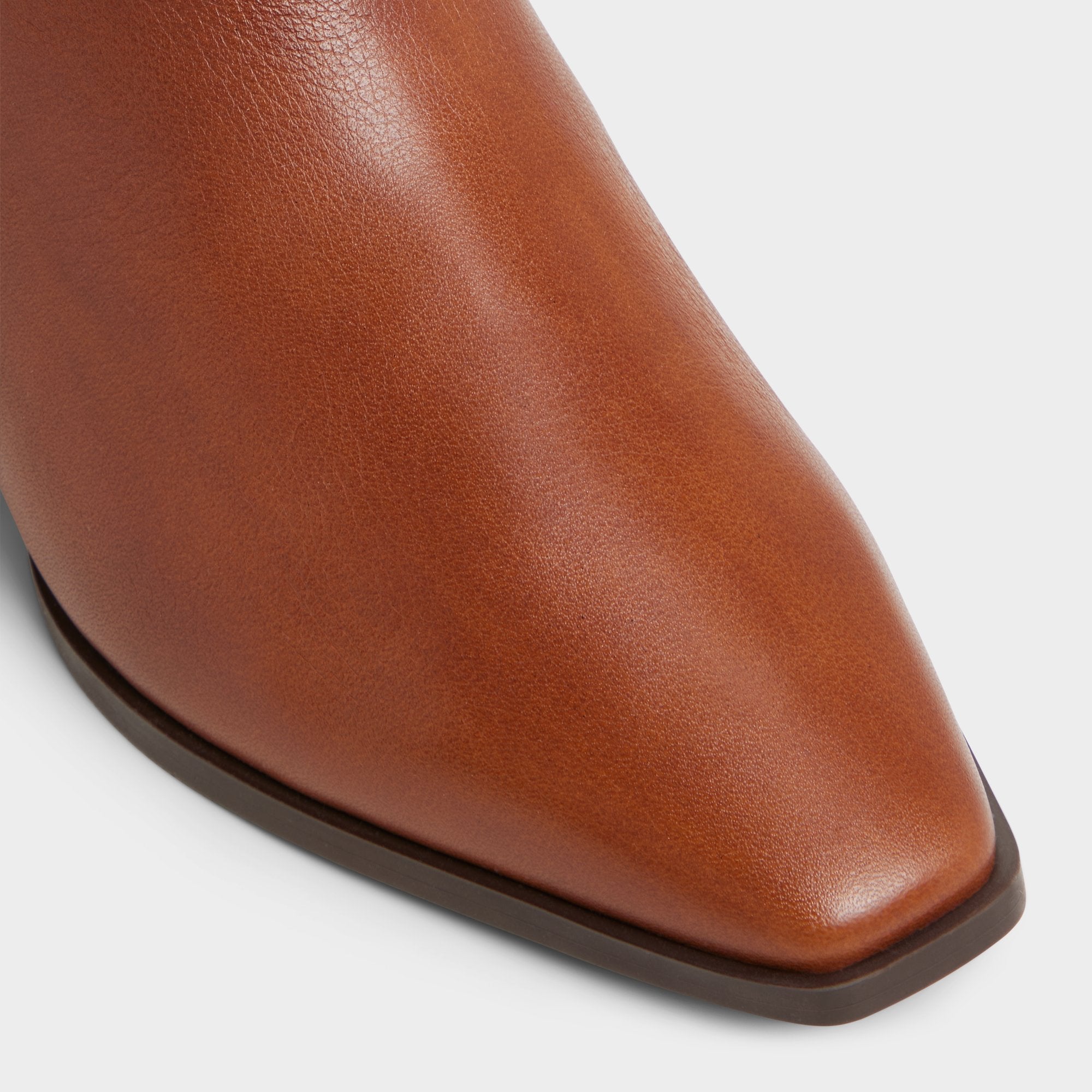 Aldo | Raneldar in Medium Brown - Chelsea boot, Block heel