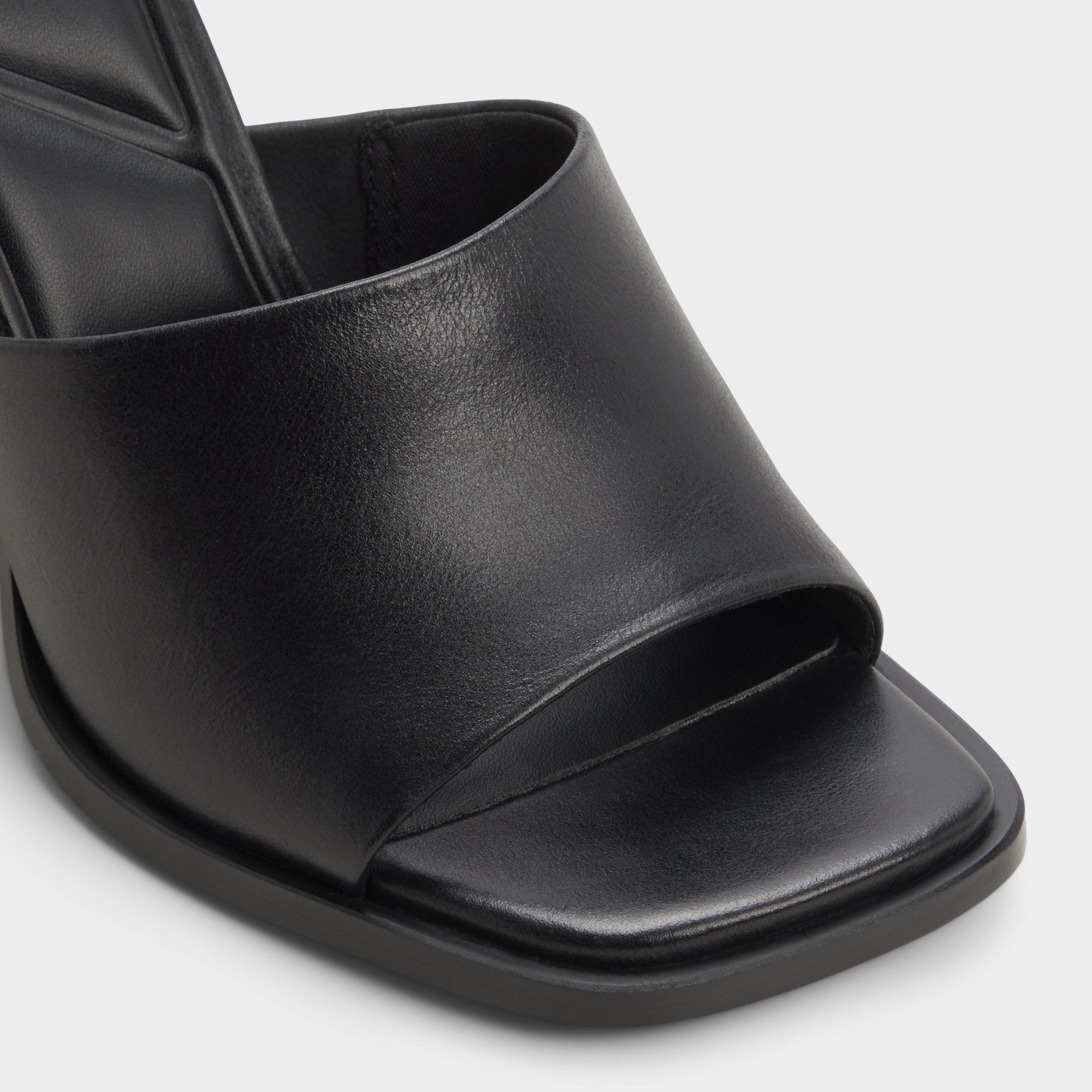 Aldo | Re in Sophia Black - Heeled mule, Block heel