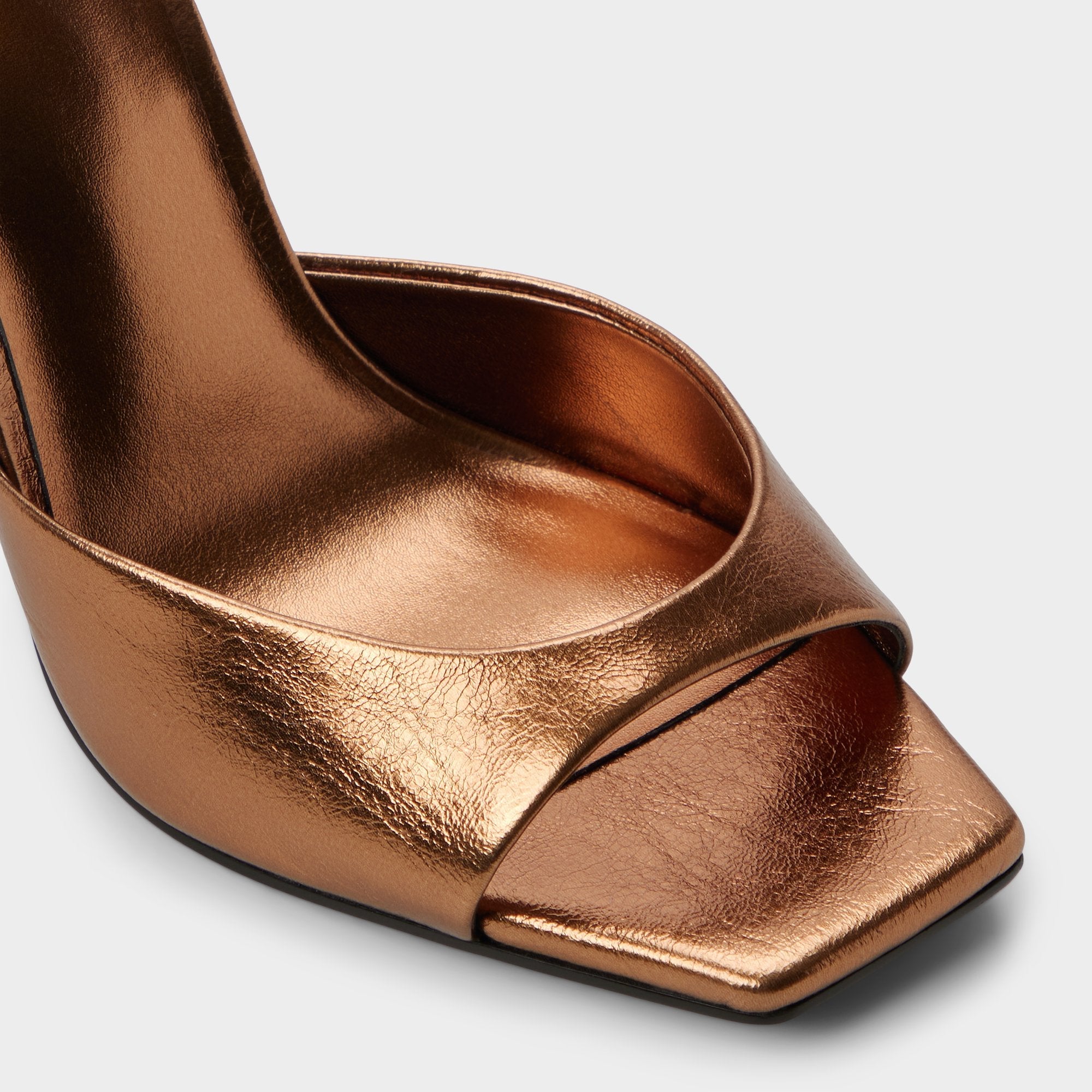 Aldo | Alisonn in Bronze -