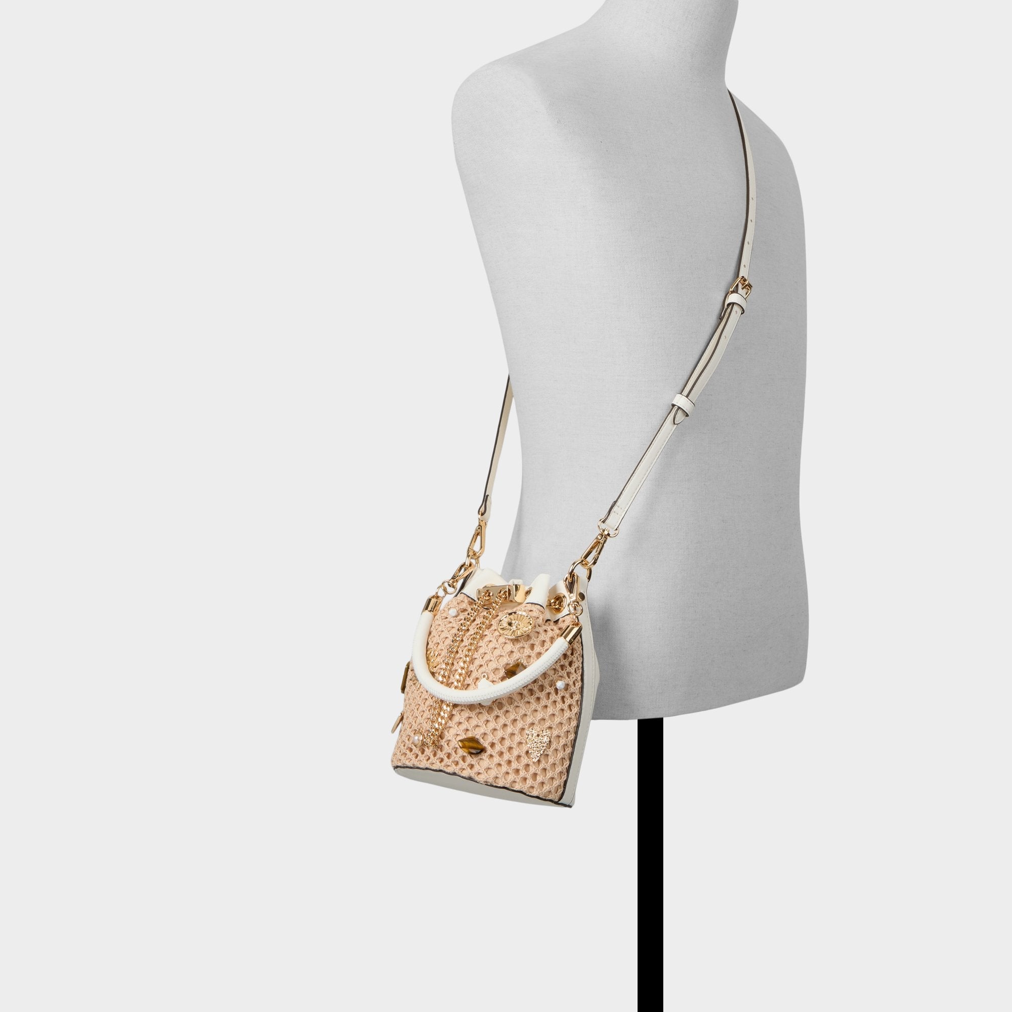 Aldo | Shellinax in Natural - Bucket bag