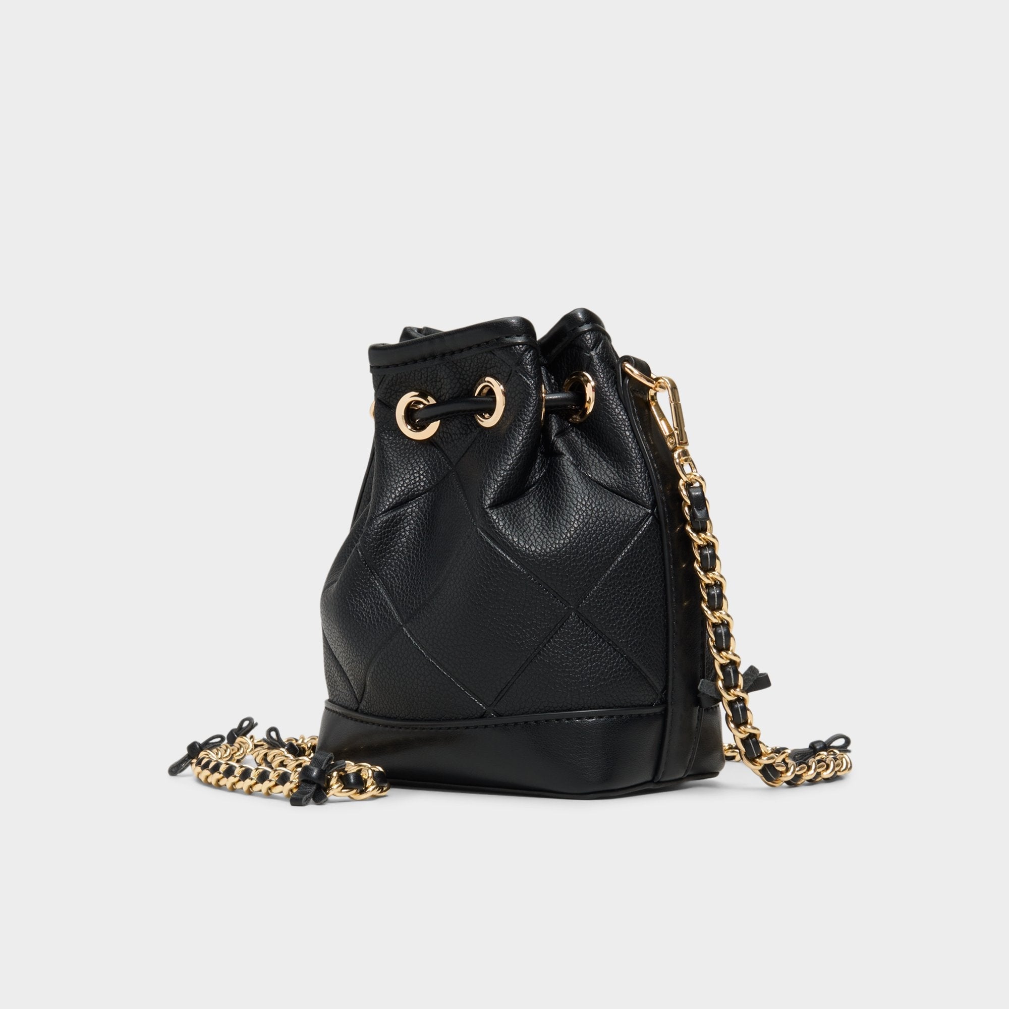 Aldo | Elynnaa in Black - Bucket bag