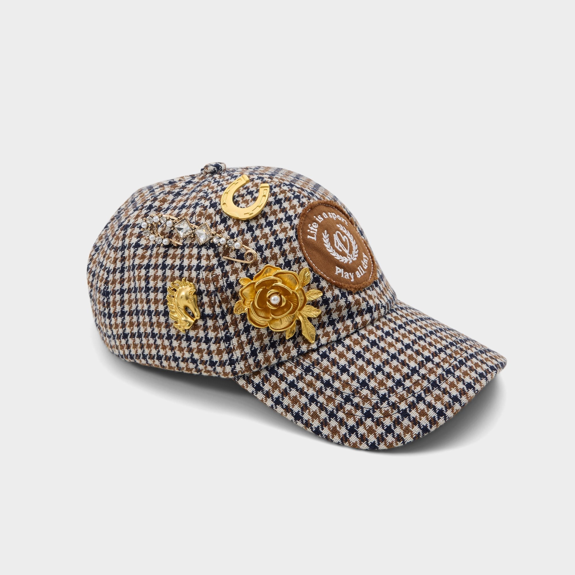 Aldo | Wildatheart in Gold - Decorative brooch