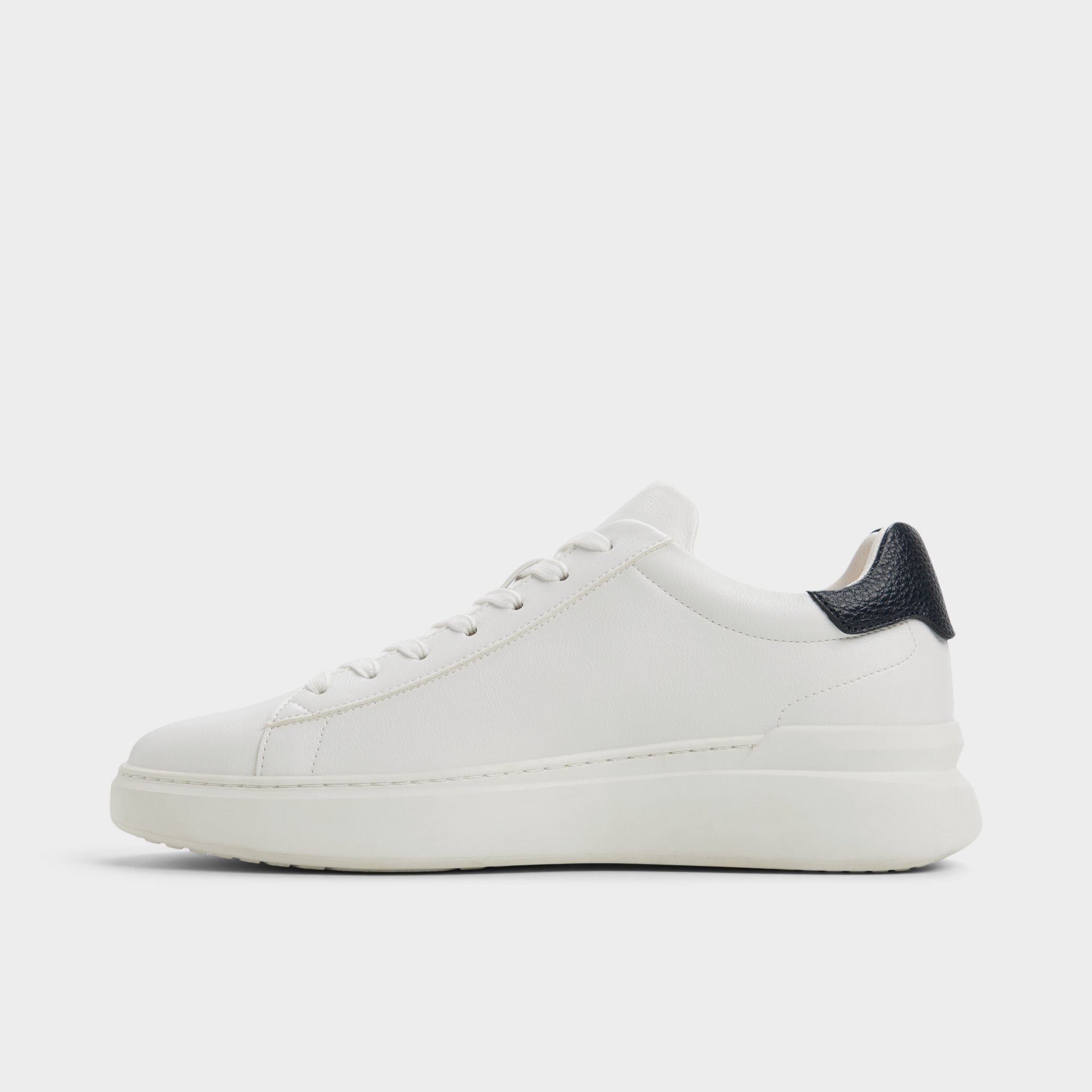 Aldo | Paxon in White - Low top sneaker